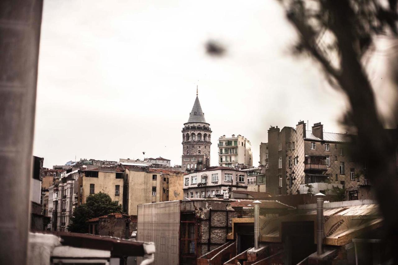 Galata Cicek * İstanbul
