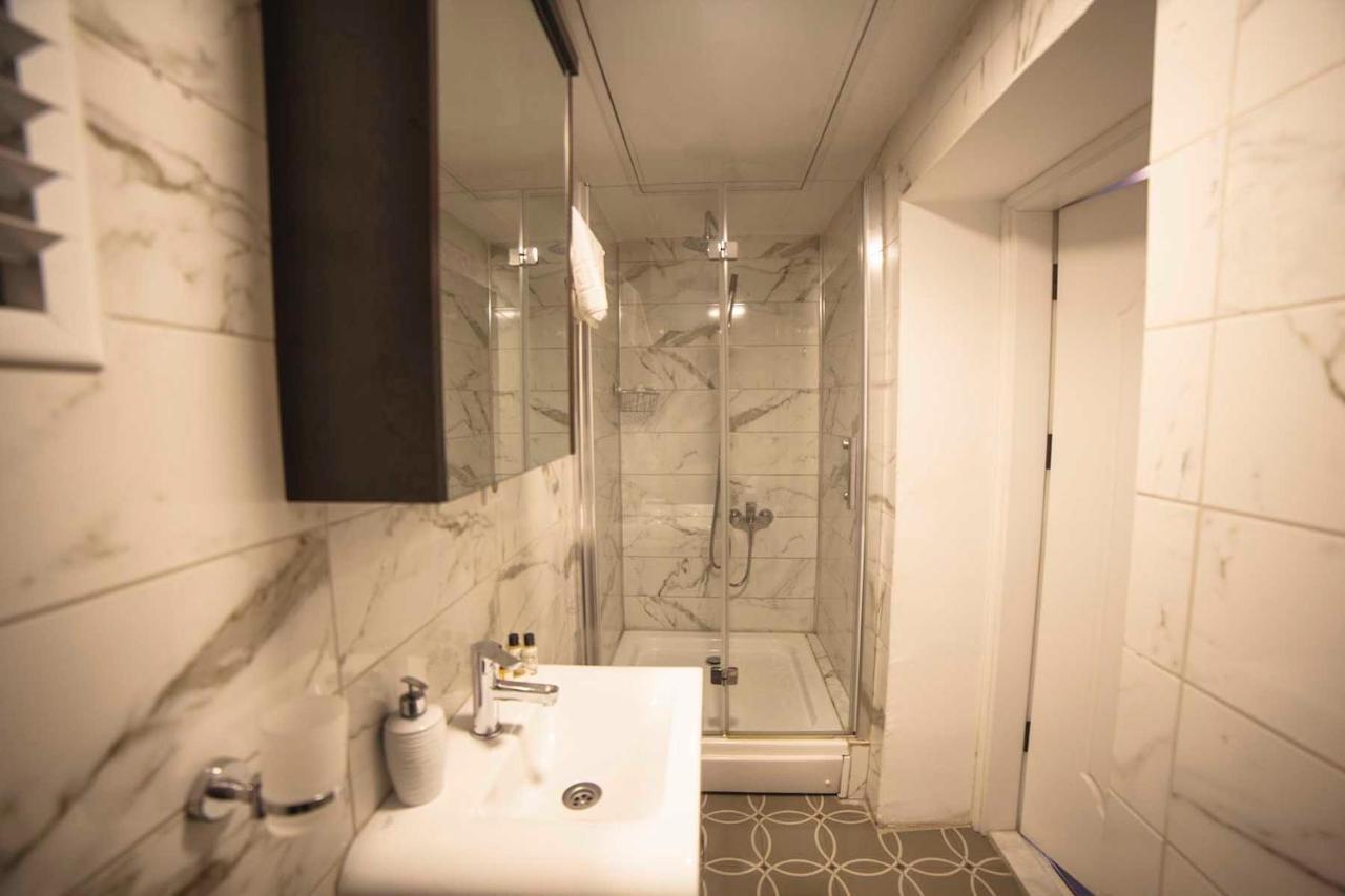 Apart Otel Galata Cicek